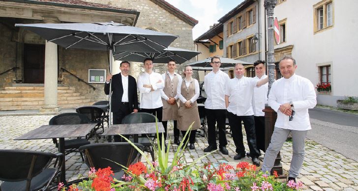 Cossonay, Carlo Crisci ouvre une terrasse