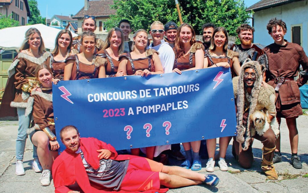 Jeunesse de Pompaples. En place du Nouvel-An, ils fêtent le Nouvel-Eté !