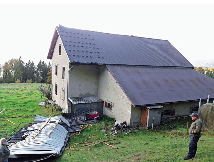 Mont-la-Ville, Le toit du chalet de Vernand s’est envolé