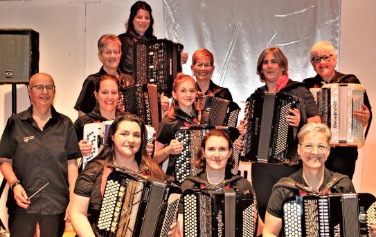 La Sarraz, soirée accordéon avec la société des Coquelicots
